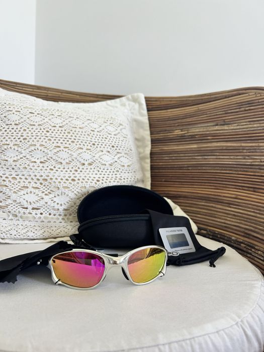 Óculos juliet prateados e rosas (metal)