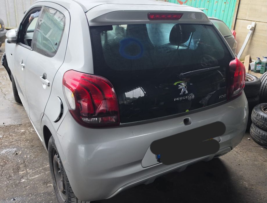 Traseira completa peugeot 108