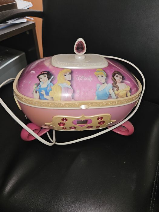 Leitor de cds das princesas