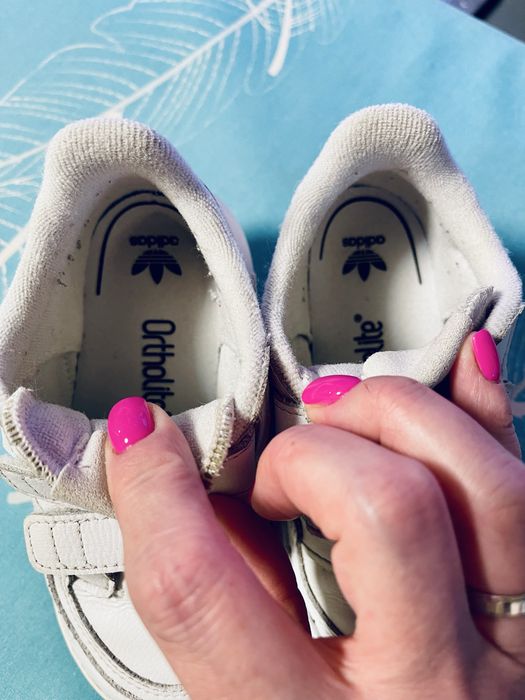 Кроссовки adidas 25р девочка