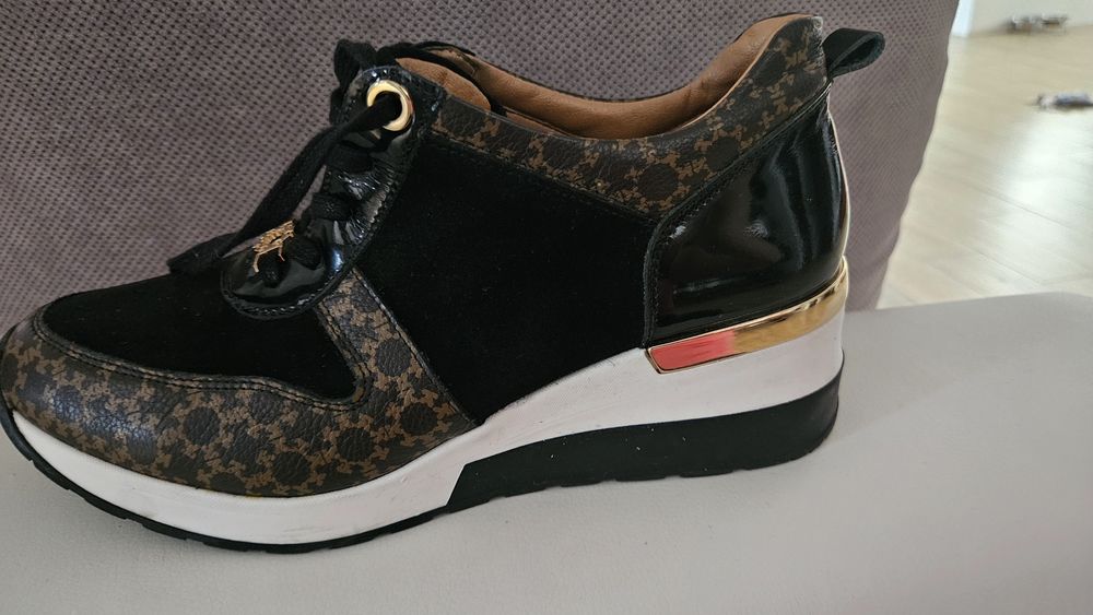 Sprzedam buty prawie nie uzywane