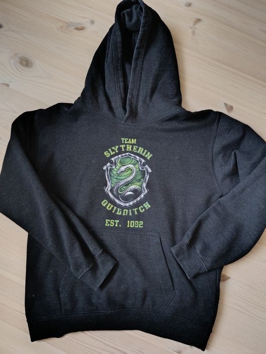 Худі підліток...