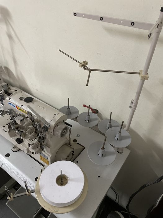 Máquina Galoneira Jack JK-8569 Semi-Nova + Kit Peças