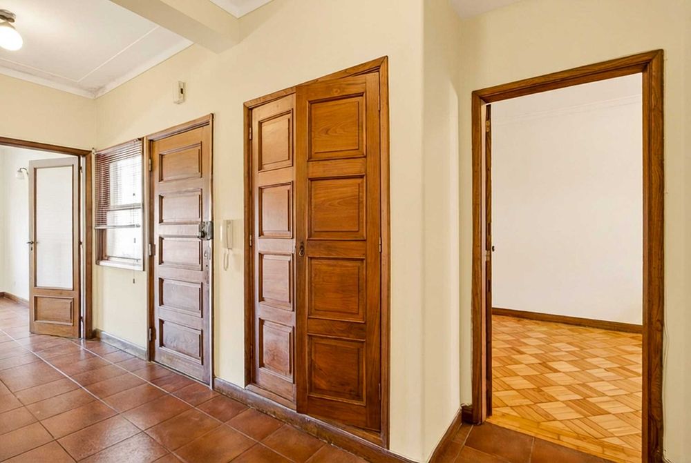 Apartamento à venda em Rua Aval de Cima 277, Porto