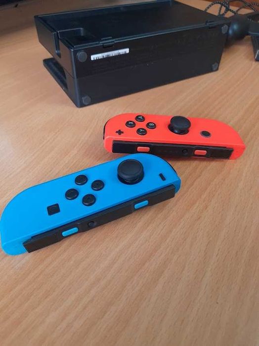 Nintendo Switch V2 + Mario Kart + Super Mario Wonder - Só vendo junto