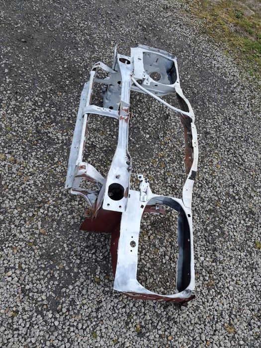 Wzmocnienie czołowe mercedes W123