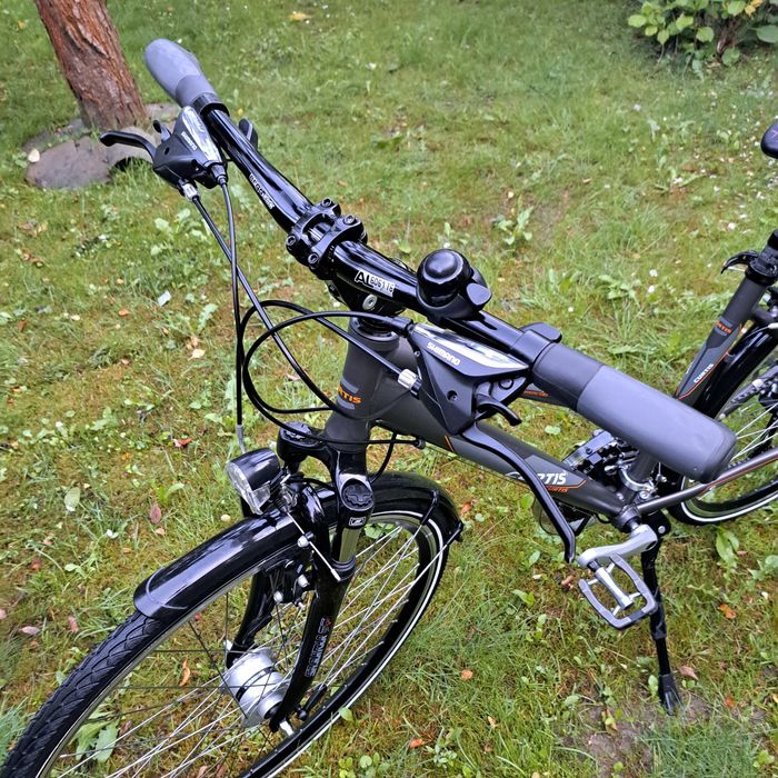 Sprzedam rower trekinkkowy CURTIS 28" damka stan techniczny. super