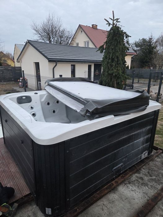 Wanna Spa Gaia Jacuzii Basen