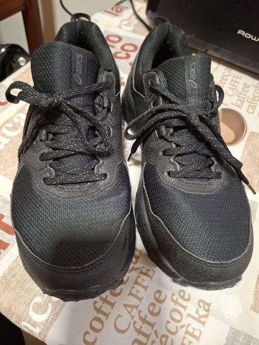 Tenis asics semi novos Homem