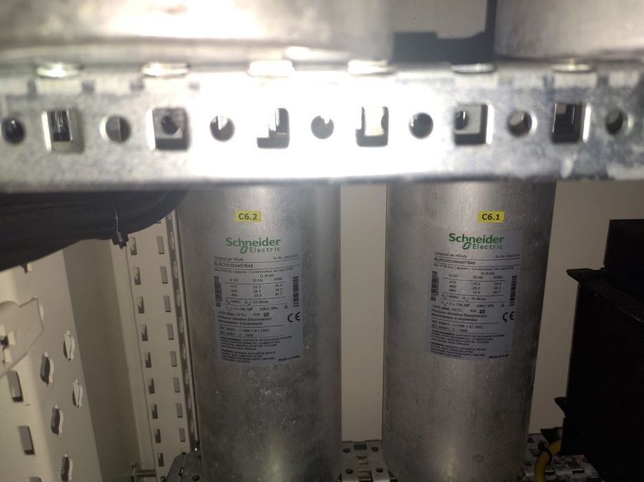 Конденсаторная установка Schneider -295КВАР