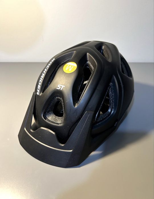 Capacete de ciclismo preto NOVO