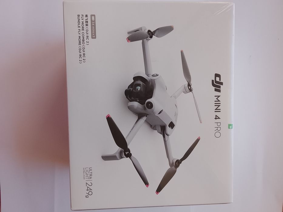 Novo DJI Mini 4 Pro Fly More Combo (DJI RC 2)