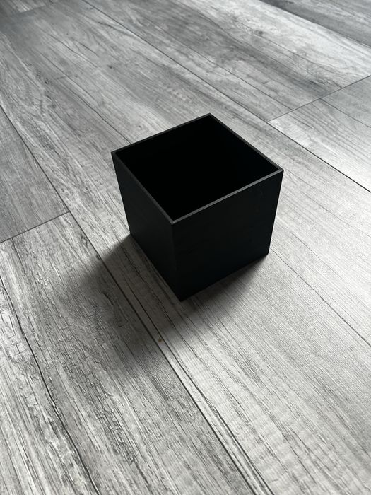 CubePot 10 – nowoczesna doniczka w kształcie sześcianu