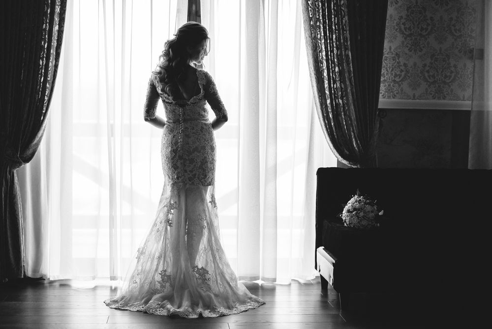 Продам весільну сукню