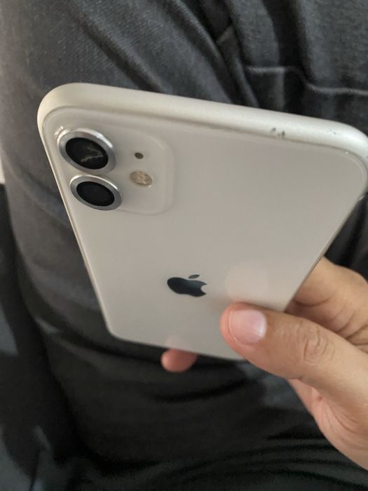 Iphone 11 128gb bem estimado