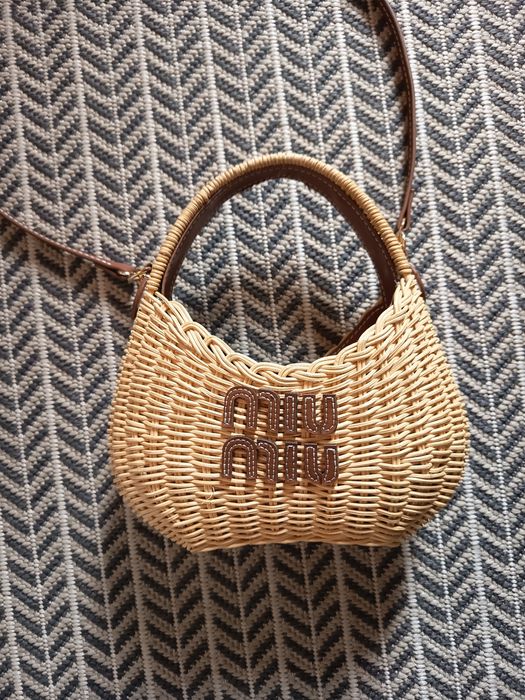 Mala Miu Miu de palha