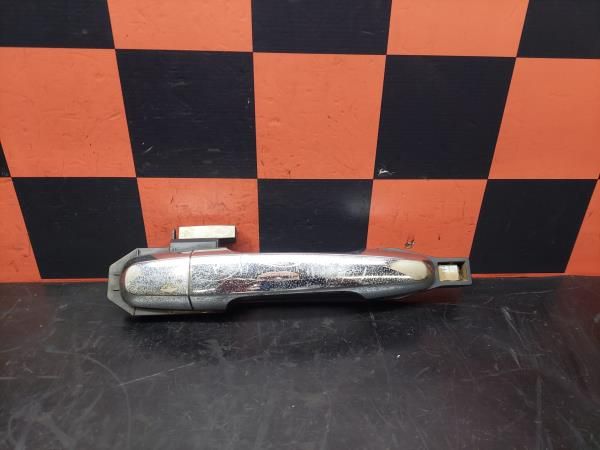 Puxador porta frente direita MITSUBISHI L 200 / Triton Pick Up Chassis