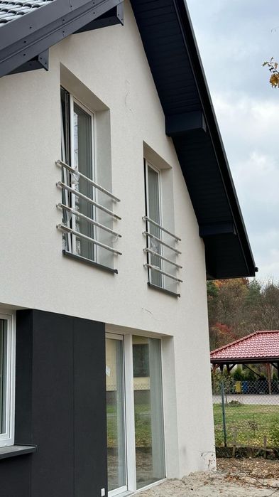 Balustrady nierdzewne zabezpieczenia okienne