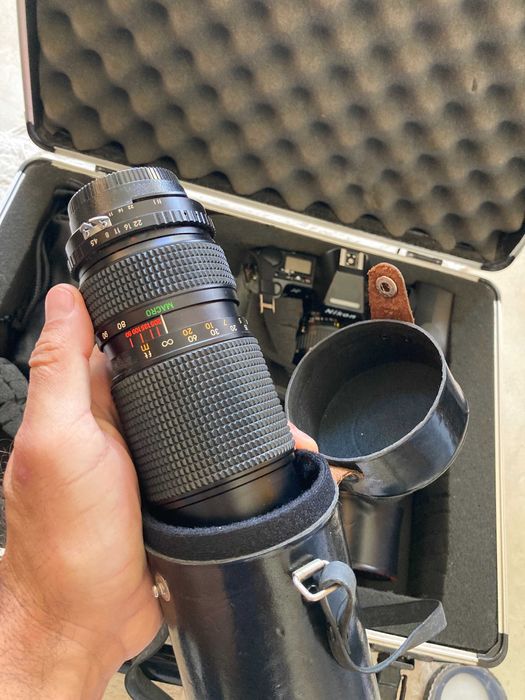 Conjunto de cameras e várias lentes NIKON