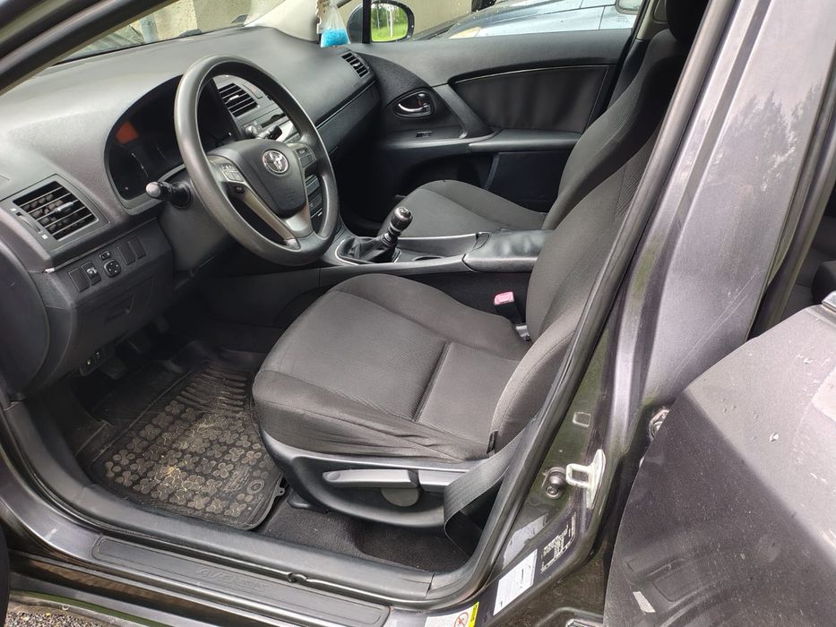 Sprzedam  toyota Avensis