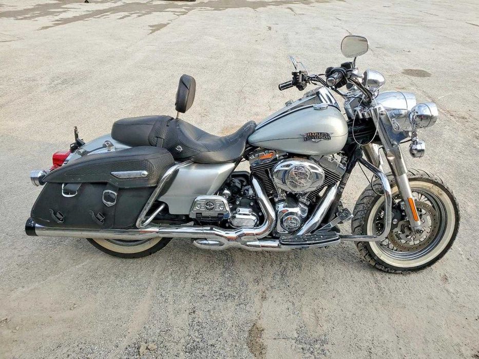 2011 Harley-Davidson FLHRC