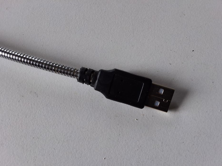 Lampka LED na usb Esperanza