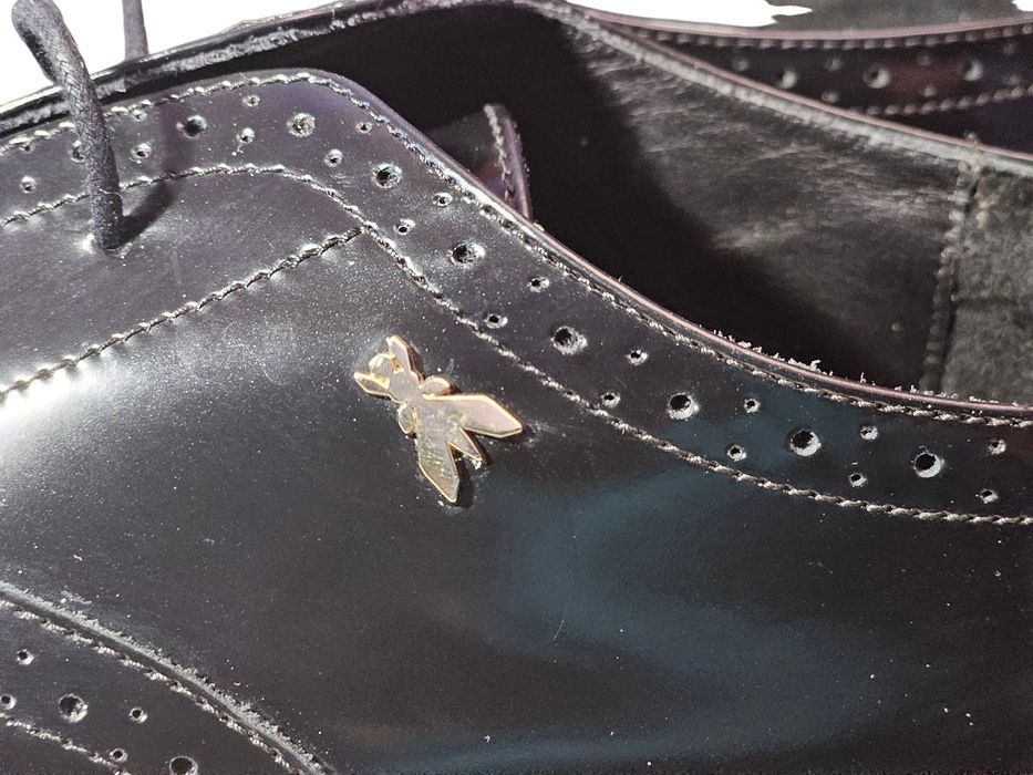 Patricia Pepe оксфорди,40 р,натуральна лакована шкіра.