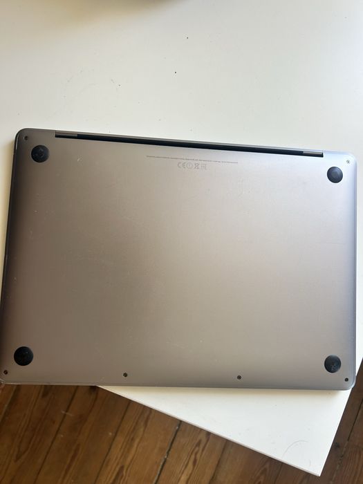 Macbook Pro 2017 para Peças512692963520040962