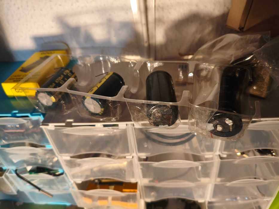 Various Electronic Modules and Components446928729565440004
