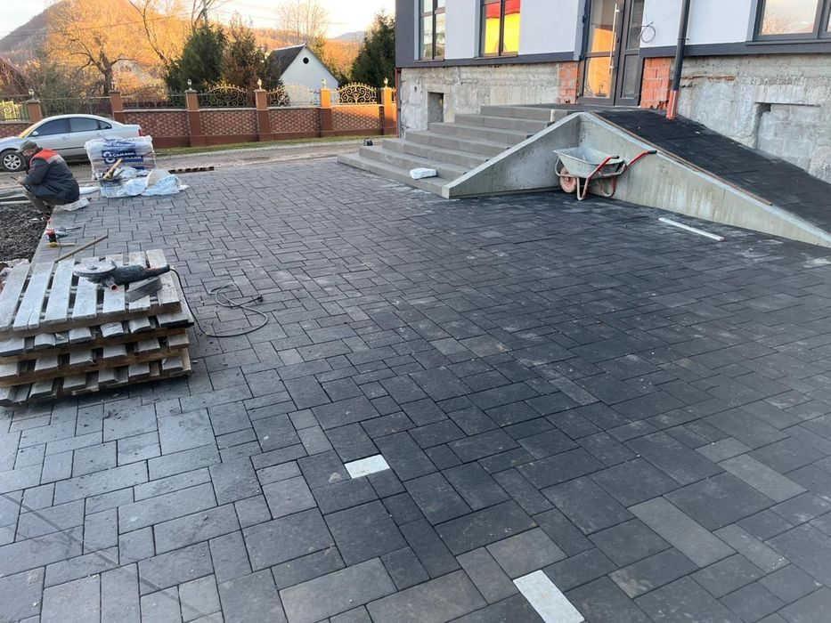 Продається квартира комфорт класу у Західному куротному місті Свалява.