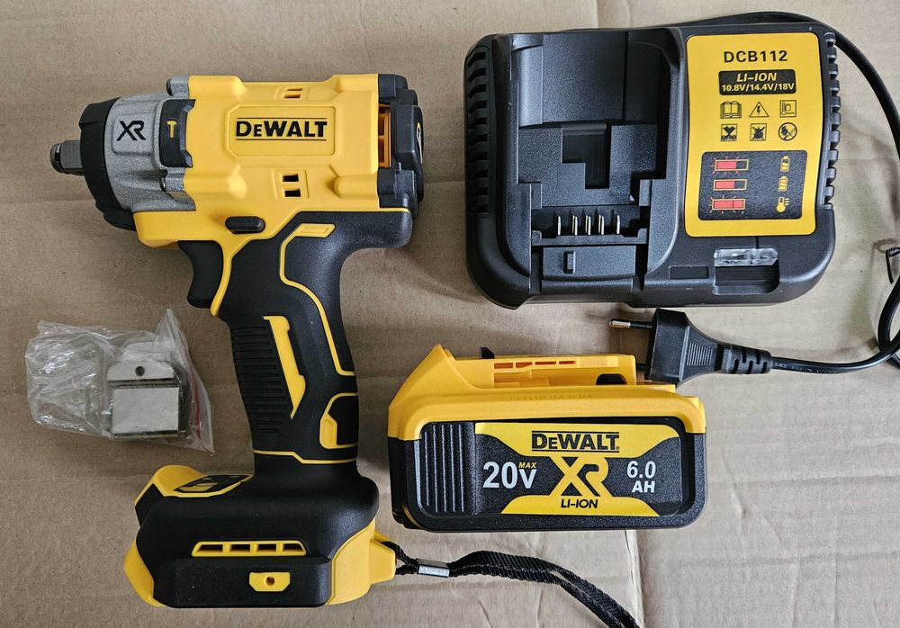 DEWALT DCF922 ATOMIC 20V MAX 1/2 cala akomulatorowy Klucz Udarowy