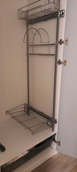 Ikea Utrusta wnętrze szafy gospodarczej