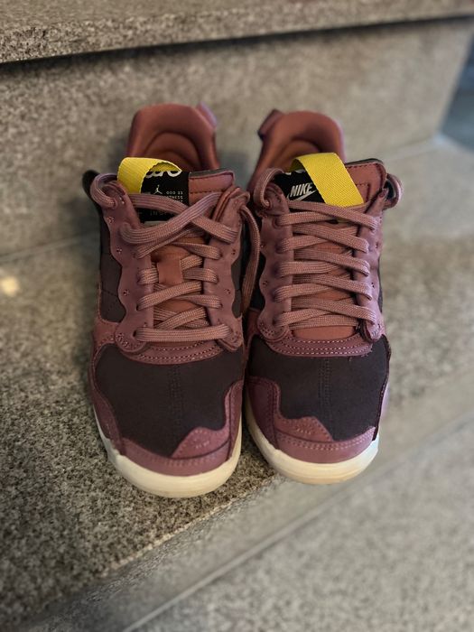 Buty sportowe Nike air Jordan 23,5cm