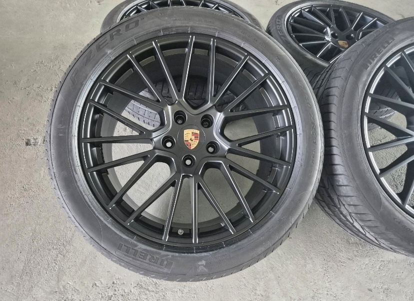 Oryginalne koła zimowe 21 cali Porsche Cayenne 9Y0 E3 275/40 R21 305/35 R21 7mm