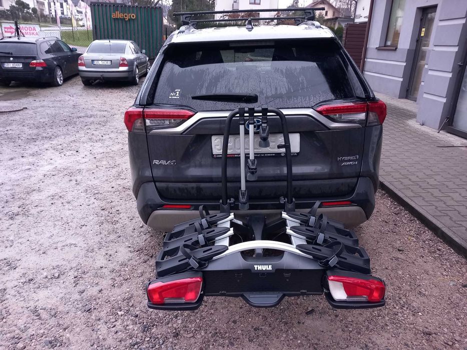 Platforma rowerowa na 3 rowery Thule VeloCompact 926 - godna polecenia, lekki, kompaktowy bagażnik. Możliwość dostawki na 4 rower