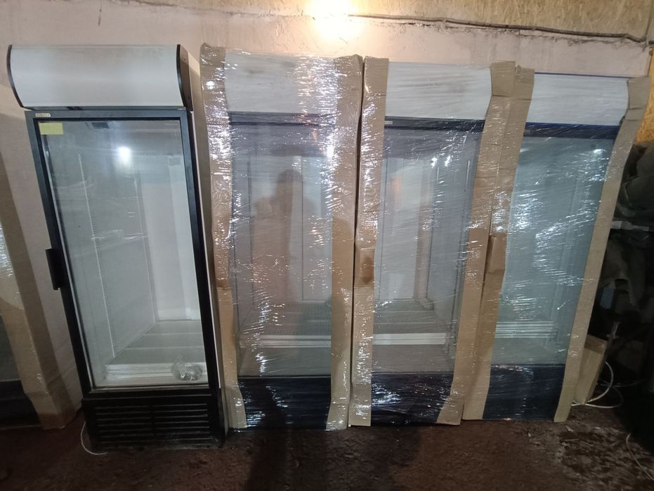 Холодильные витрины (всех размеров)