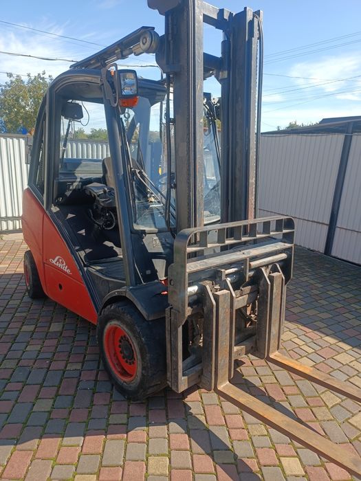 Навантажувач вилочний Лінде Н30Т. Погрущик газовий. 2003р