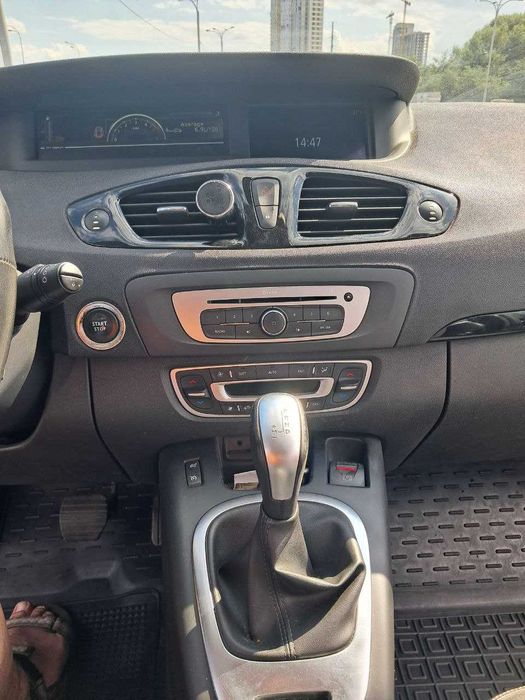 Renault Grand Scenic 2013