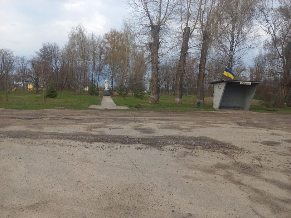 Продам земельну ділянку в Затишному