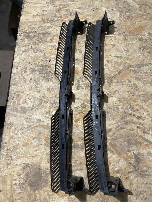 Кріплення переднього бампера центральне Tiguan 2 allspace