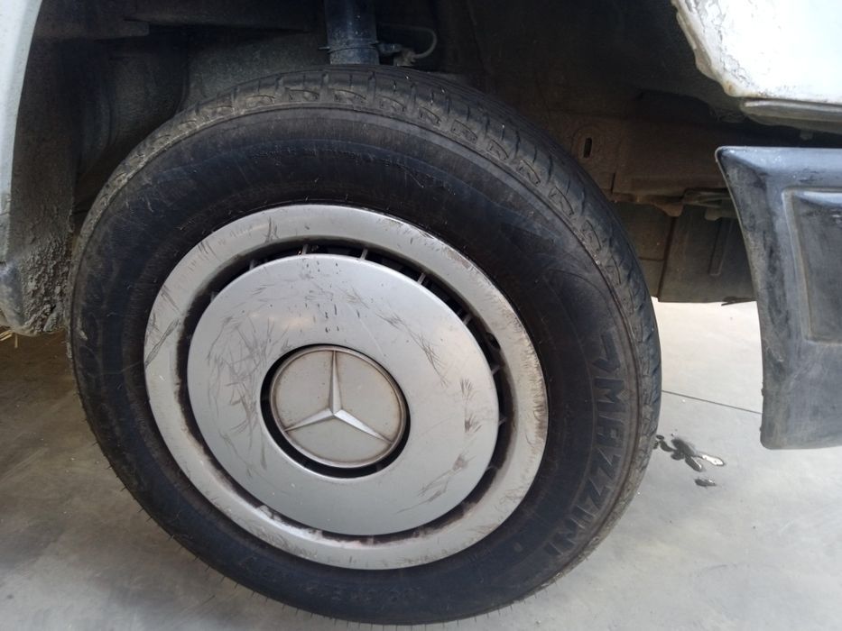 Mercedes w124 200
