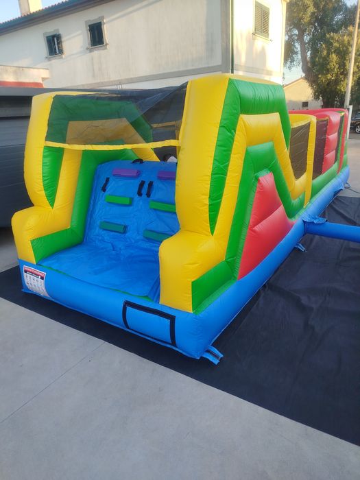 Insuflável em lona novos