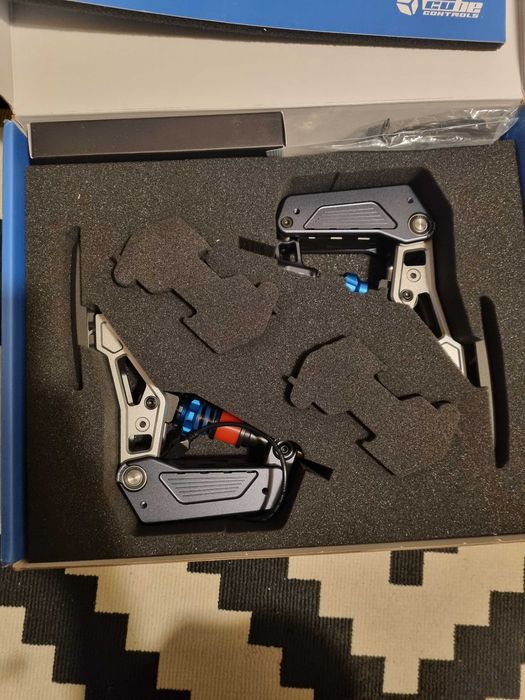 Pedais CUBE CONTROLS Sp01 Core Sim-Racing