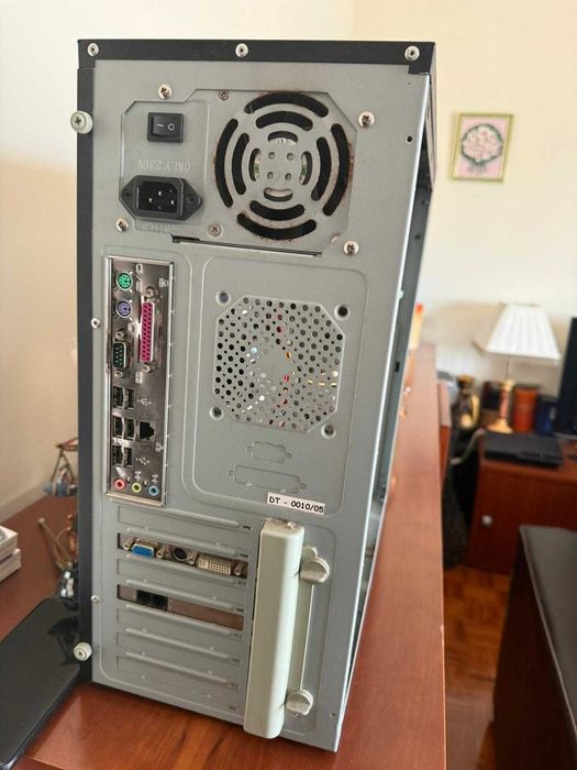 Computador Peças 30€