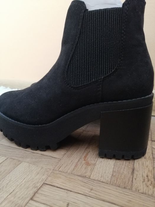 Botki Pull&Bear rozmiar 37 Czarne