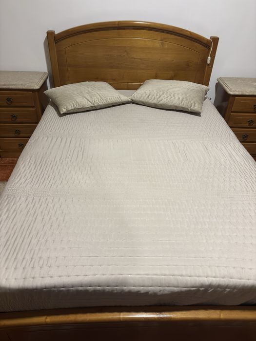 Quarto completo de madeira