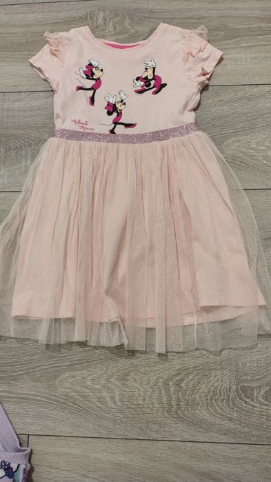 Zestaw ubranek dla dziewczynki 98 bluzki , bluza welurowa , sukienka