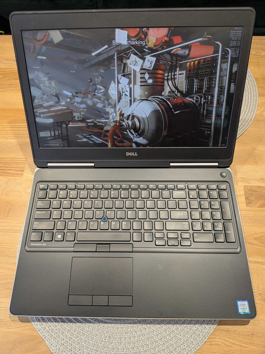 Dell Precision 7520 FHD IPS/i7-6820hq/m1200 4gb/16gb/256gb m2/win