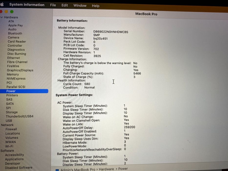 Macbook pro 2017 15 inch core i7 2.9ghz 16gb ram 512gb ssd