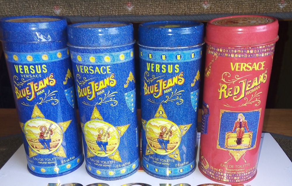 Pudełka metalowe po kosmetykach versace